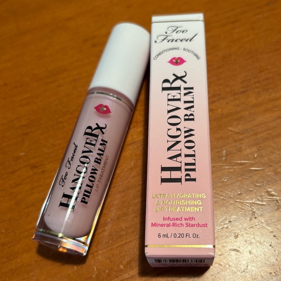 Too Faced Hangover Pillow Balm Lip Treatment - Picture 4 of 16